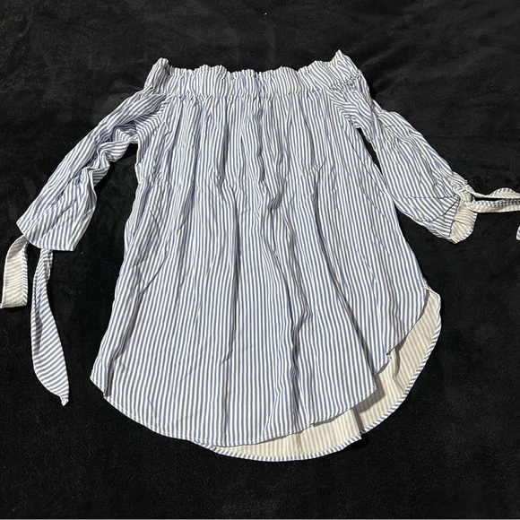 H&M Blue and White Striped Blouse - Picture 10 of 10